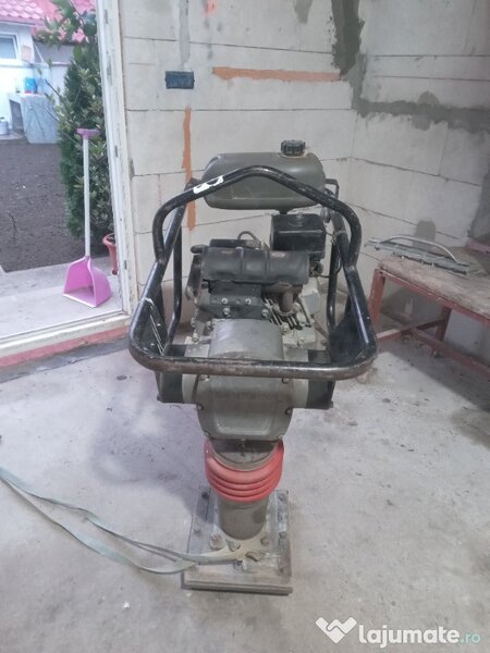 Mai compactor benzinar – perfect pentru santier